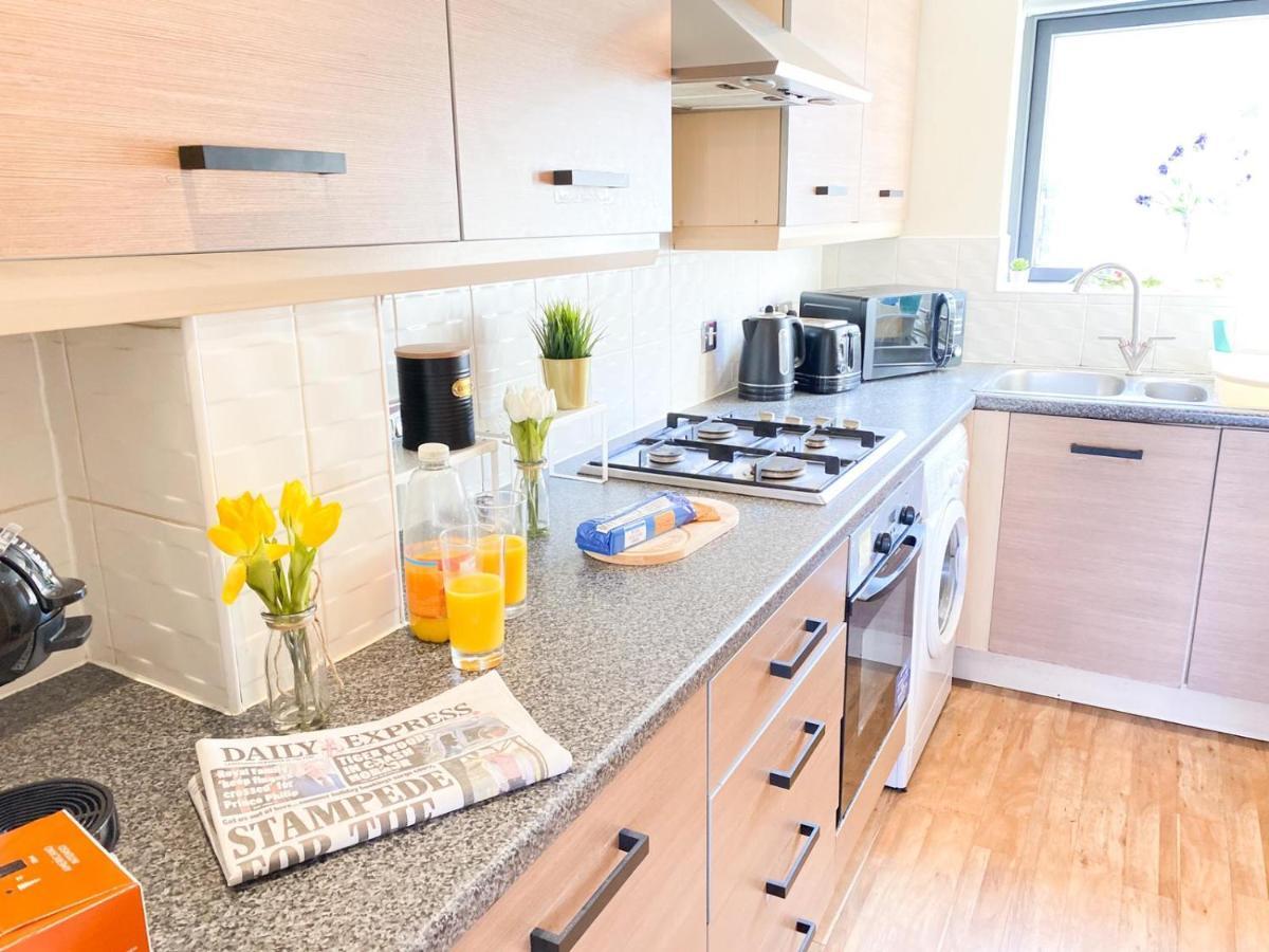 Tudors Esuites House City Centre Netflix Birmingham Extérieur photo